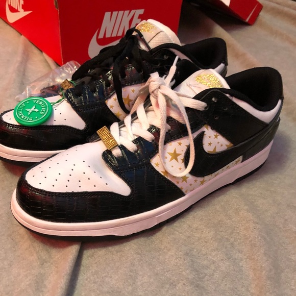 COPY - Nike Dunk Low Supreme Stars Black - Picture 3 of 8